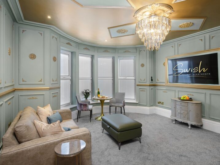 Swish Holiday Apartments - The Regal